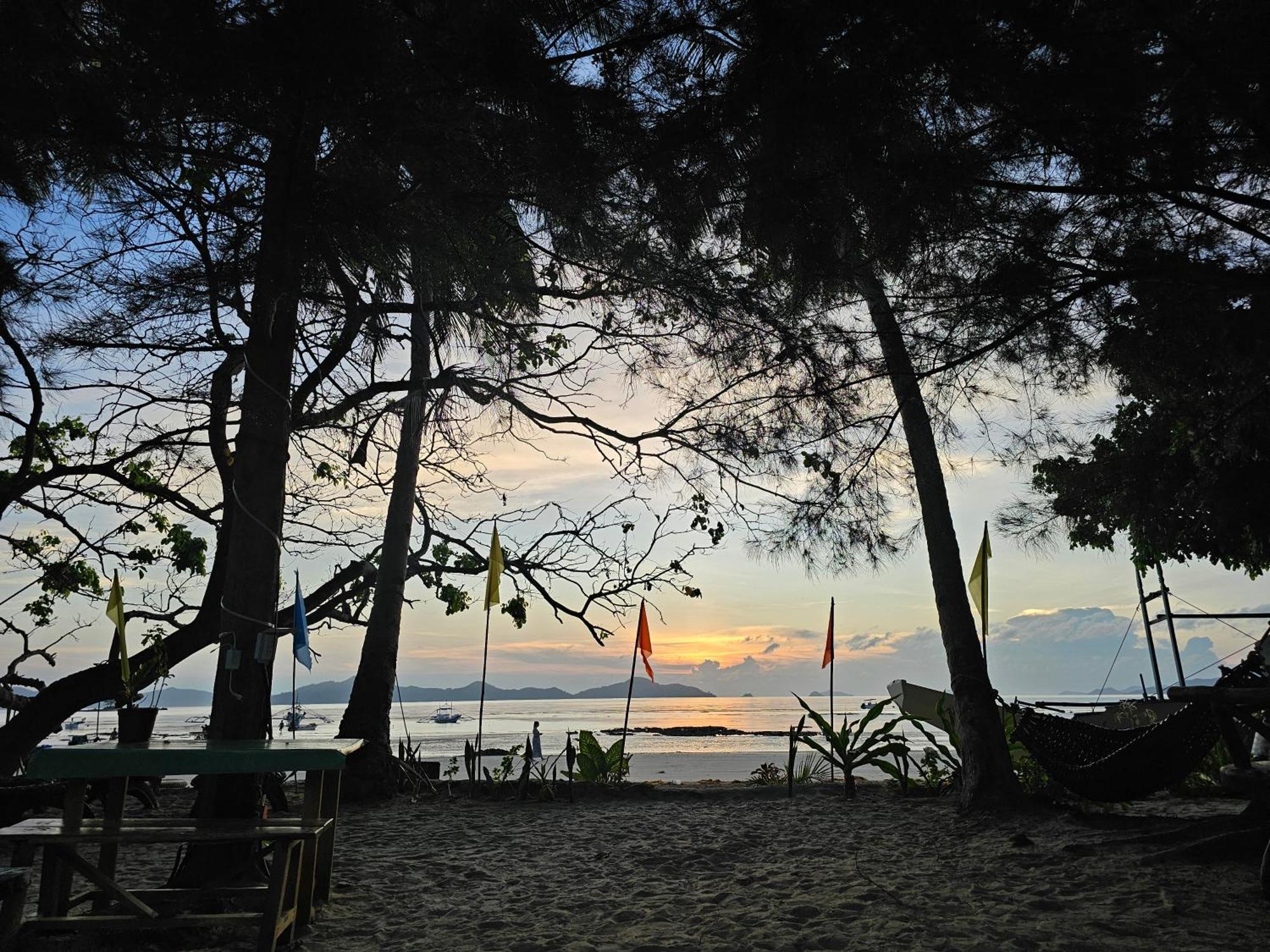 Floresitas Beach Resort Эль-Нидо Экстерьер фото